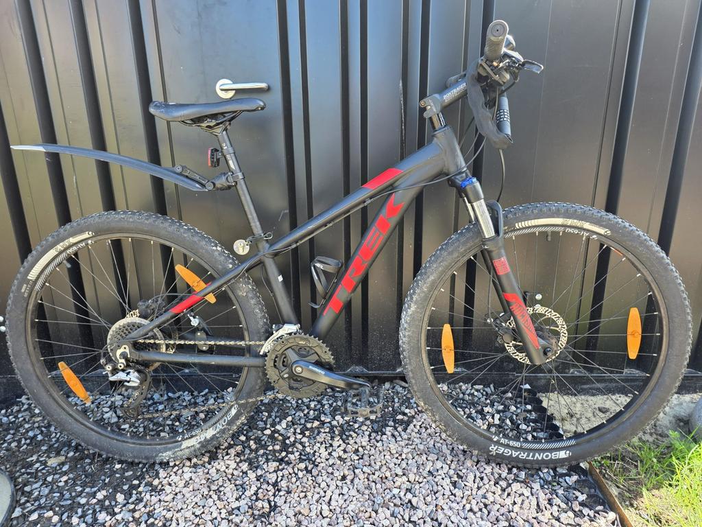 TREK mountainbike Marlin 7, zwart-rood, small, Ophalen, Heren, Zo goed als nieuw, Schijfrem