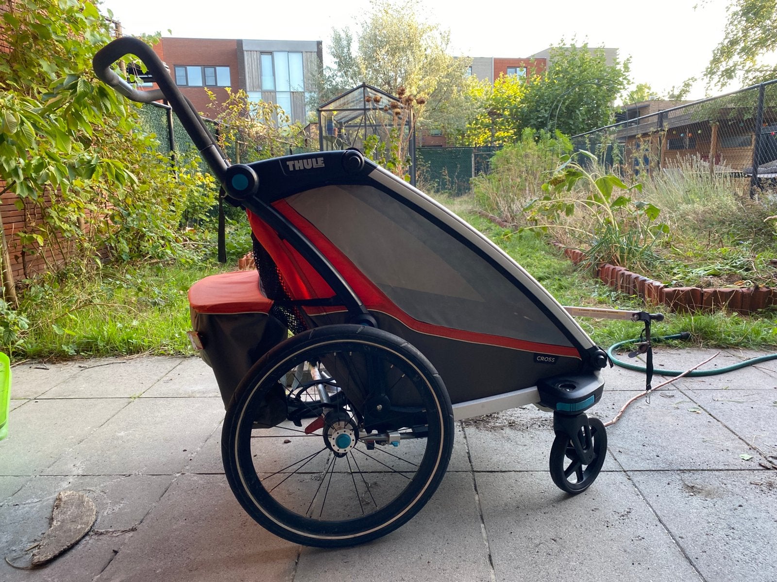 Remorque à vélo Thule pour 2 enfants, Vélos & Vélomoteurs, Enlèvement, Utilisé, Remorque pour enfant, Suspension