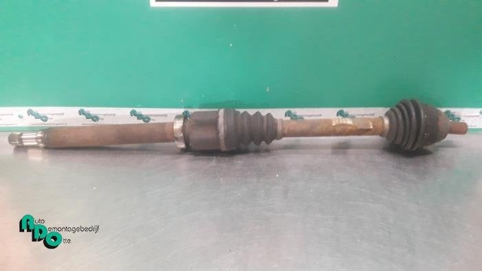 Arbre de transmission avant droit d'un Ford Focus (Focus 04-, -, 3 mois de garantie, -, -