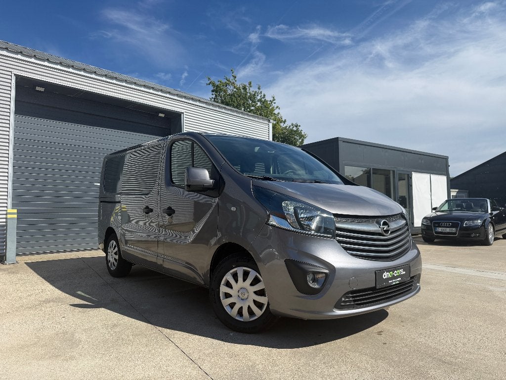 Vivaro 1.6 CDTi L1H1 BiTurbo / BTW AFTR / 5 PL / GARANTIE, Auto's, Voorwielaandrijving, Euro 5, Stof, Zwart