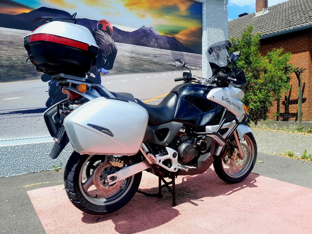 HONDA VARADERO 1000 TRAVEL PACK, 2 cilinders, Occasion, Motorrijbewijs A, Bedrijf