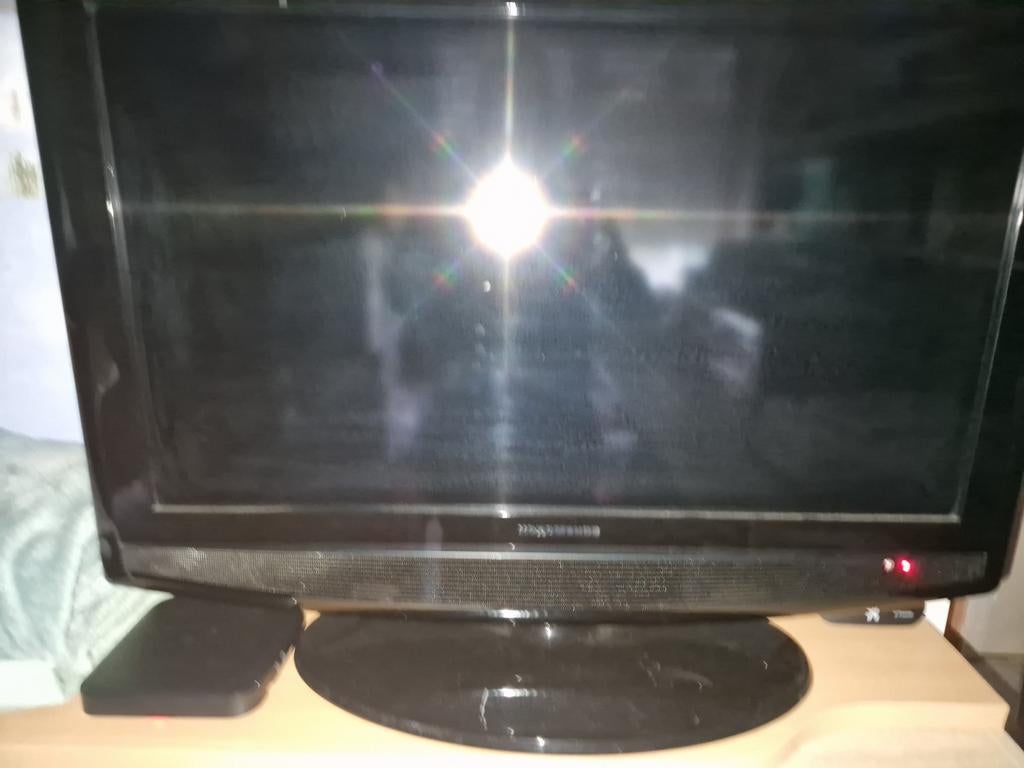 Télévision 32 " a donné, TV, Hi-fi & Vidéo, Télévisions, Enlèvement