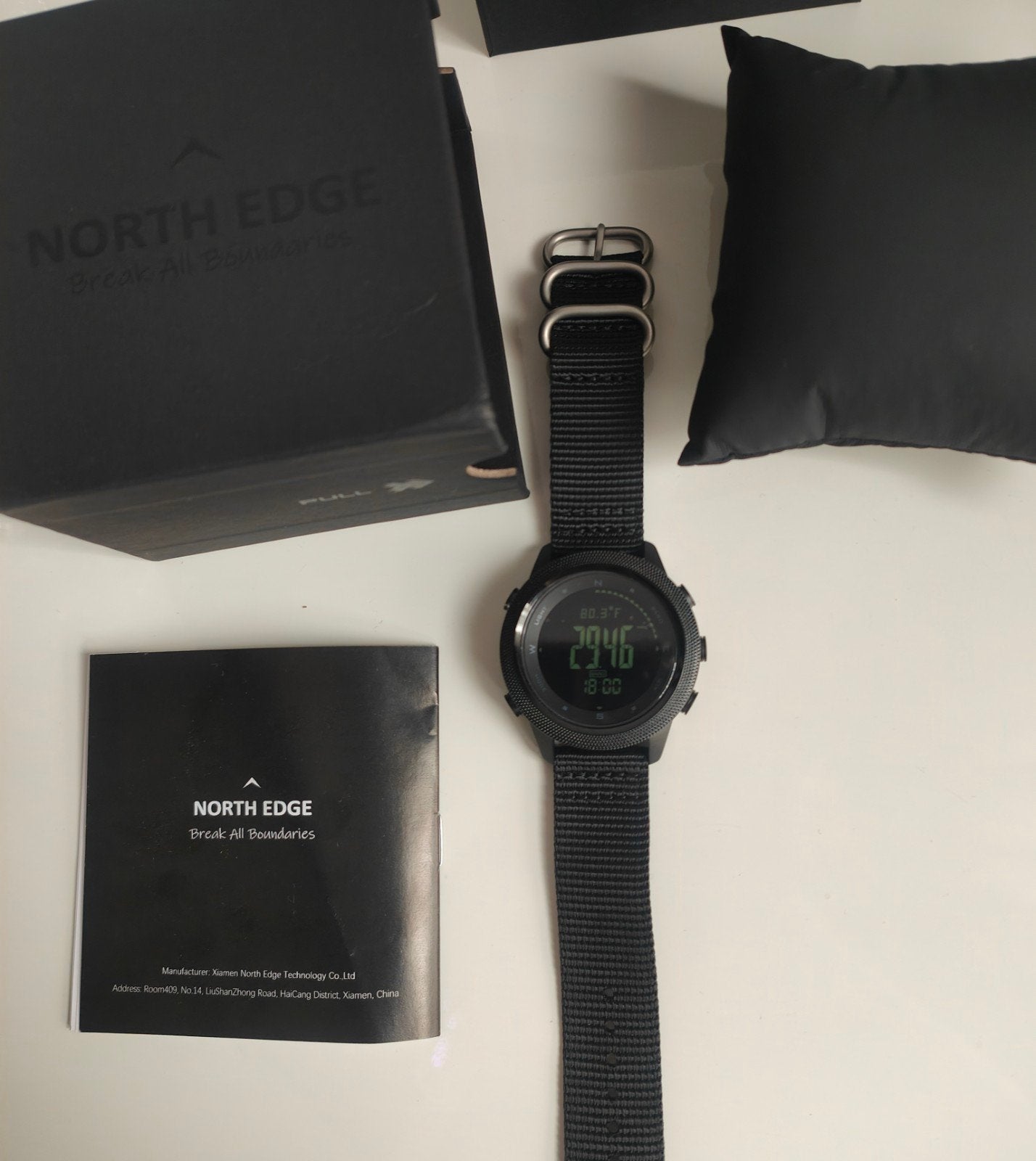 Montre de tactique homme, Enlèvement, Boussole