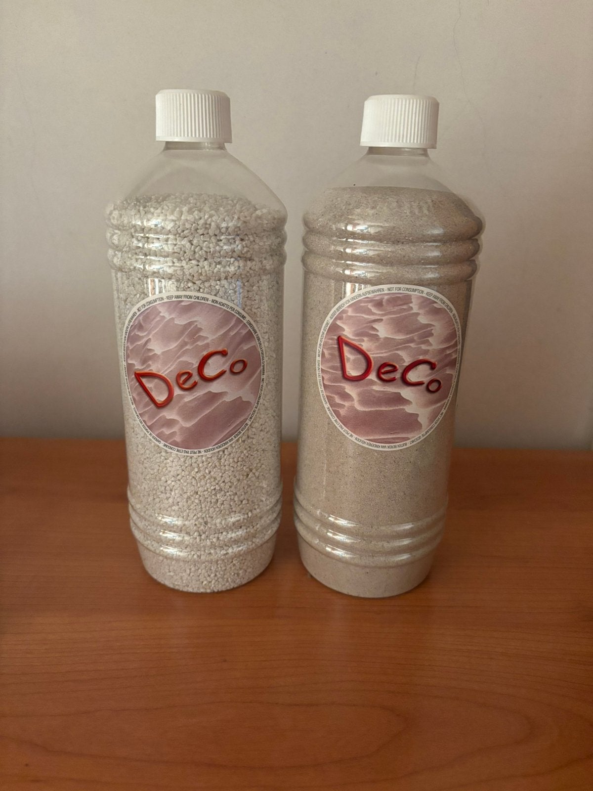2 flessen decoratief zand en steentjes ., Ophalen, Nieuw, Knutselmateriaal