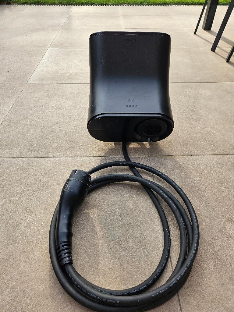 BlueCorner Curved Pro Laadpaal 11kw met vaste kabel type 2, Ophalen, Gebruikt, Laadpaal en Laadkabel