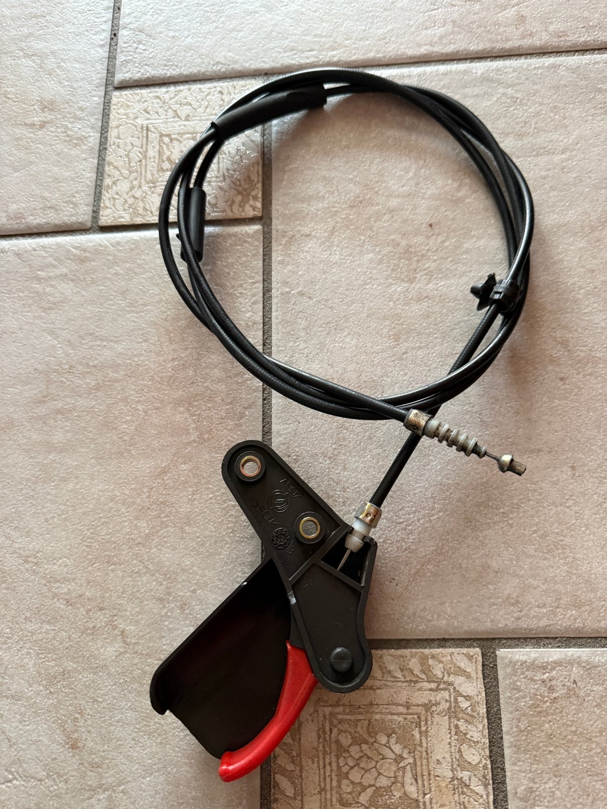Cable ouverture coffre moteur pour Lancia Y 2003-2011, Autos, Lancia, Achat, Y, Particulier
