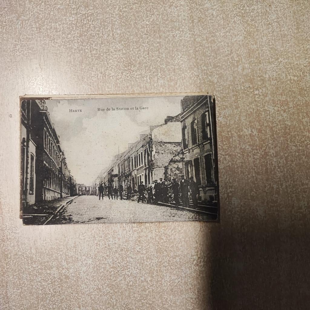 Hervé Rue de la station et la gare, Enlèvement ou Envoi