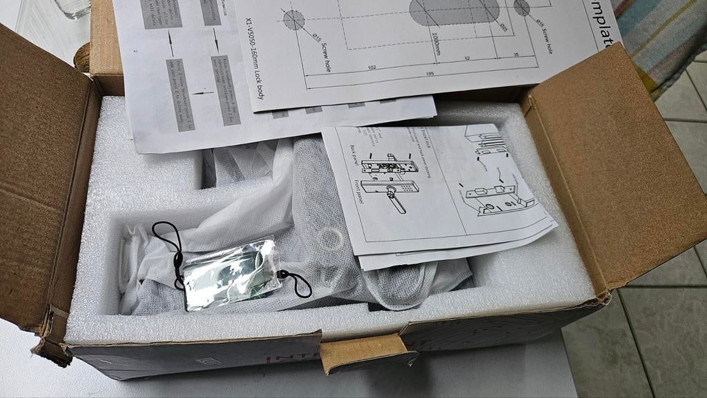 Serrure électronique intelligente – empreinte digitale/RFID, Bricolage & Construction, Bricolage & Rénovation Autre, Neuf, Enlèvement