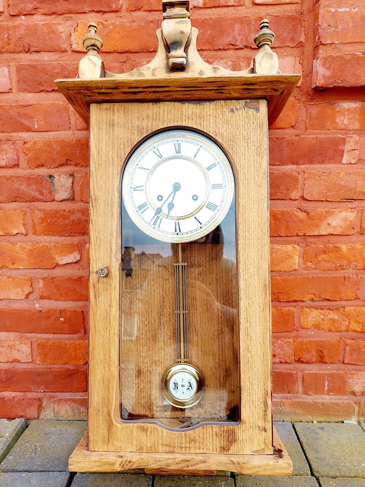 Eiken wandklok, mechanisch met sleutel, Duitsland, Antiek en Kunst, Ophalen of Verzenden