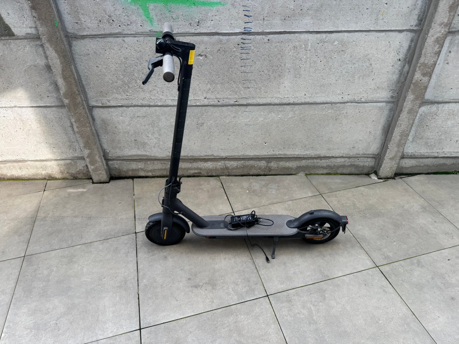 Trottinette électrique à vendre, Vélos & Vélomoteurs, Enlèvement, Comme neuf, Step électrique (E-scooter)