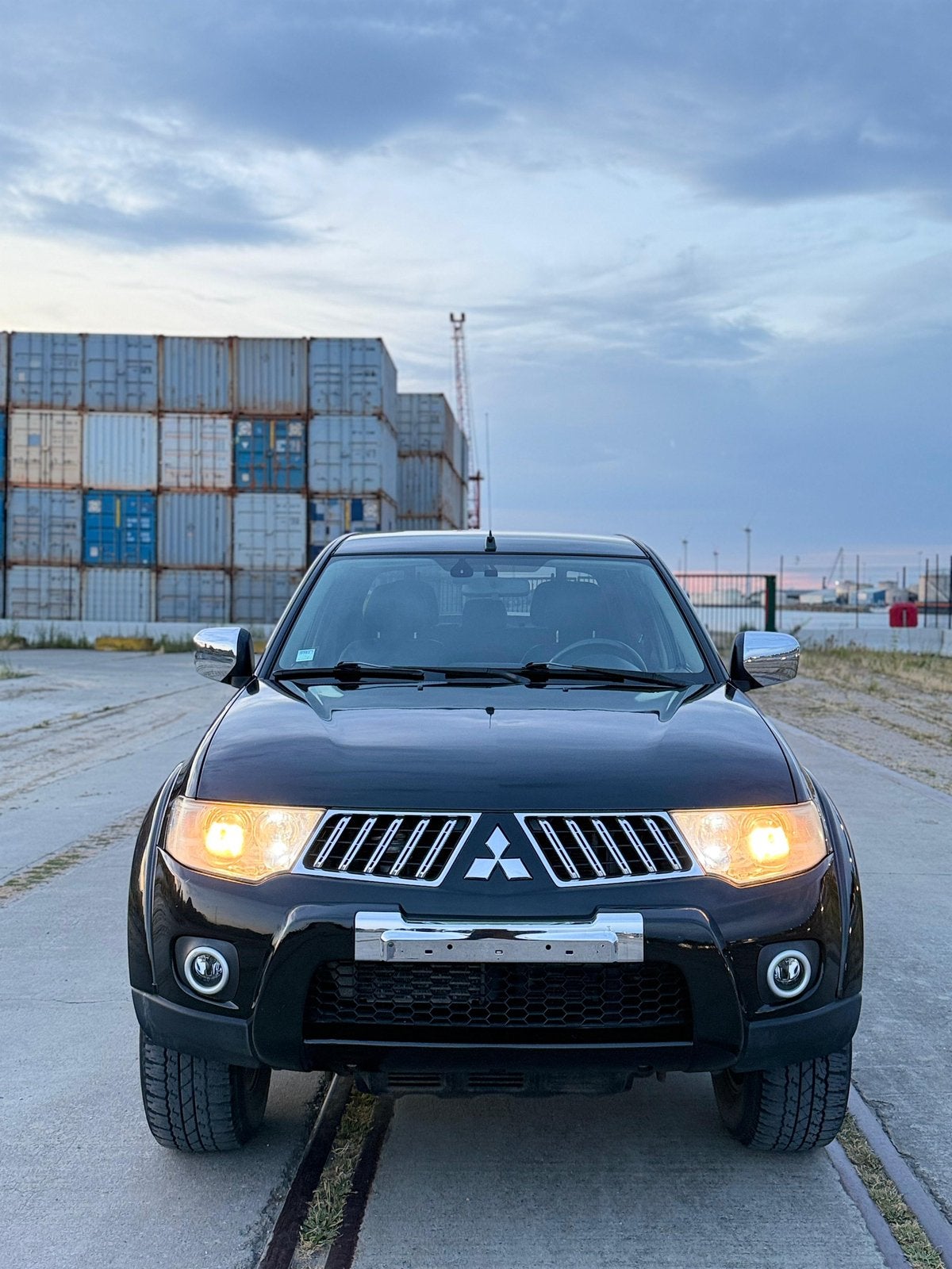 Mitsubishi L200 4x4 automatic 127.000km, Auto's, Mitsubishi, Particulier, L200, 4x4, ABS, Achteruitrijcamera, Adaptieve lichten