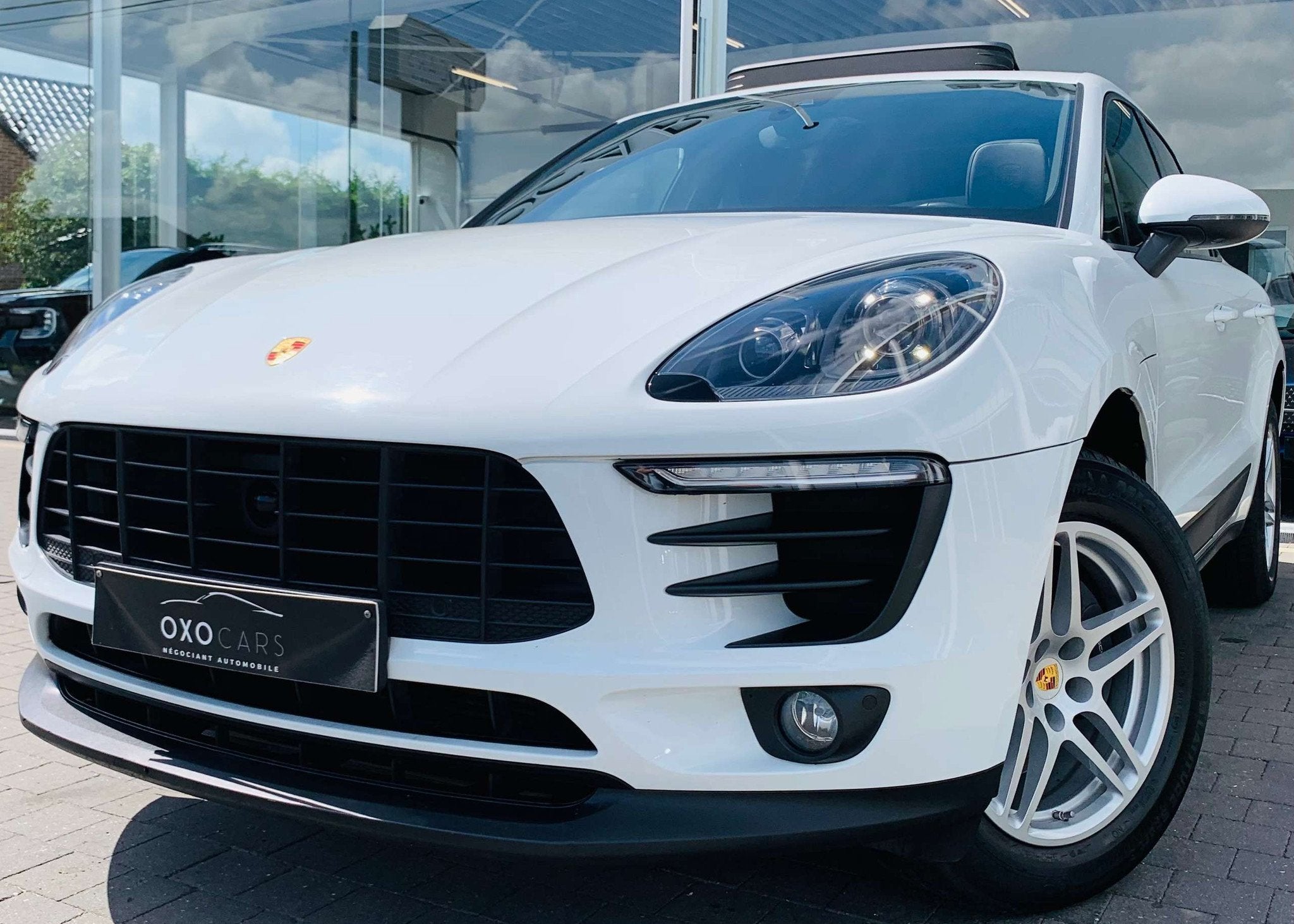 Porsche Macan 2.0 Turbo PDK 252CV / PACK CHRONO & COMPTEUR F, Autos, Porsche, Achat, Euro 6, Entreprise, Noir