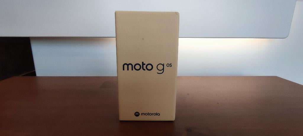 Motorola Moto G05, Ophalen, Zo goed als nieuw