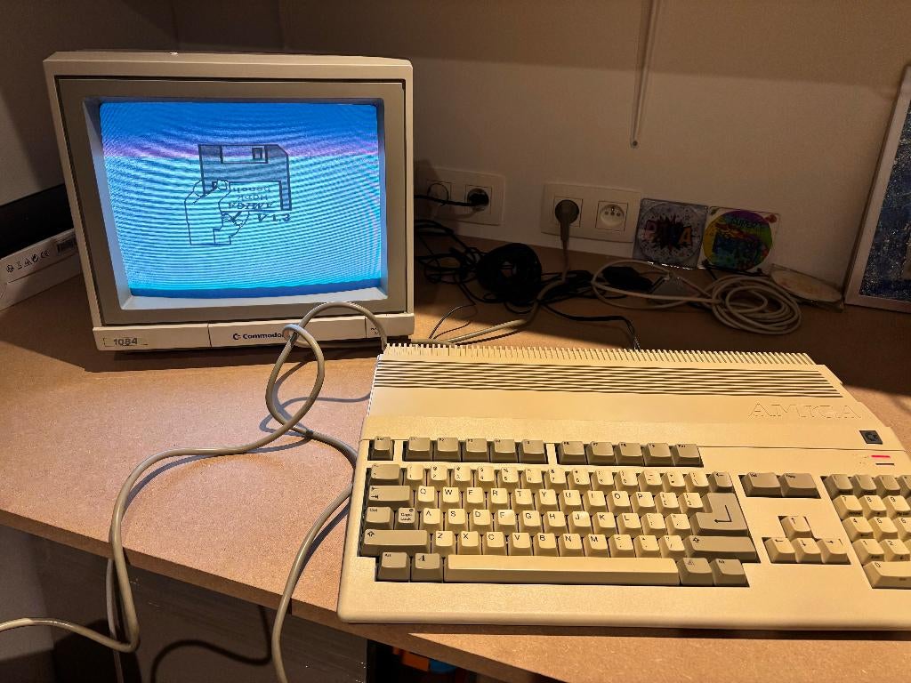 Amiga 500 met monitor, joysticks en toebehoren, Computers en Software, Ophalen, Commodore Amiga