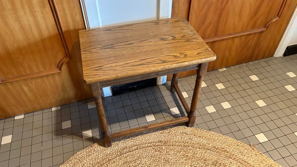 Petite table d’appoint, Enlèvement, Bois