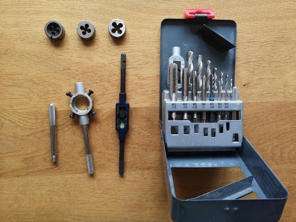 Kit d'outil de filetage, Enlèvement ou Envoi, Utilisé
