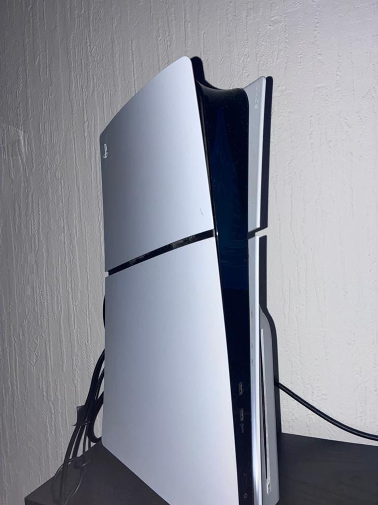 Ps5 slim a vendre, Enlèvement, Comme neuf