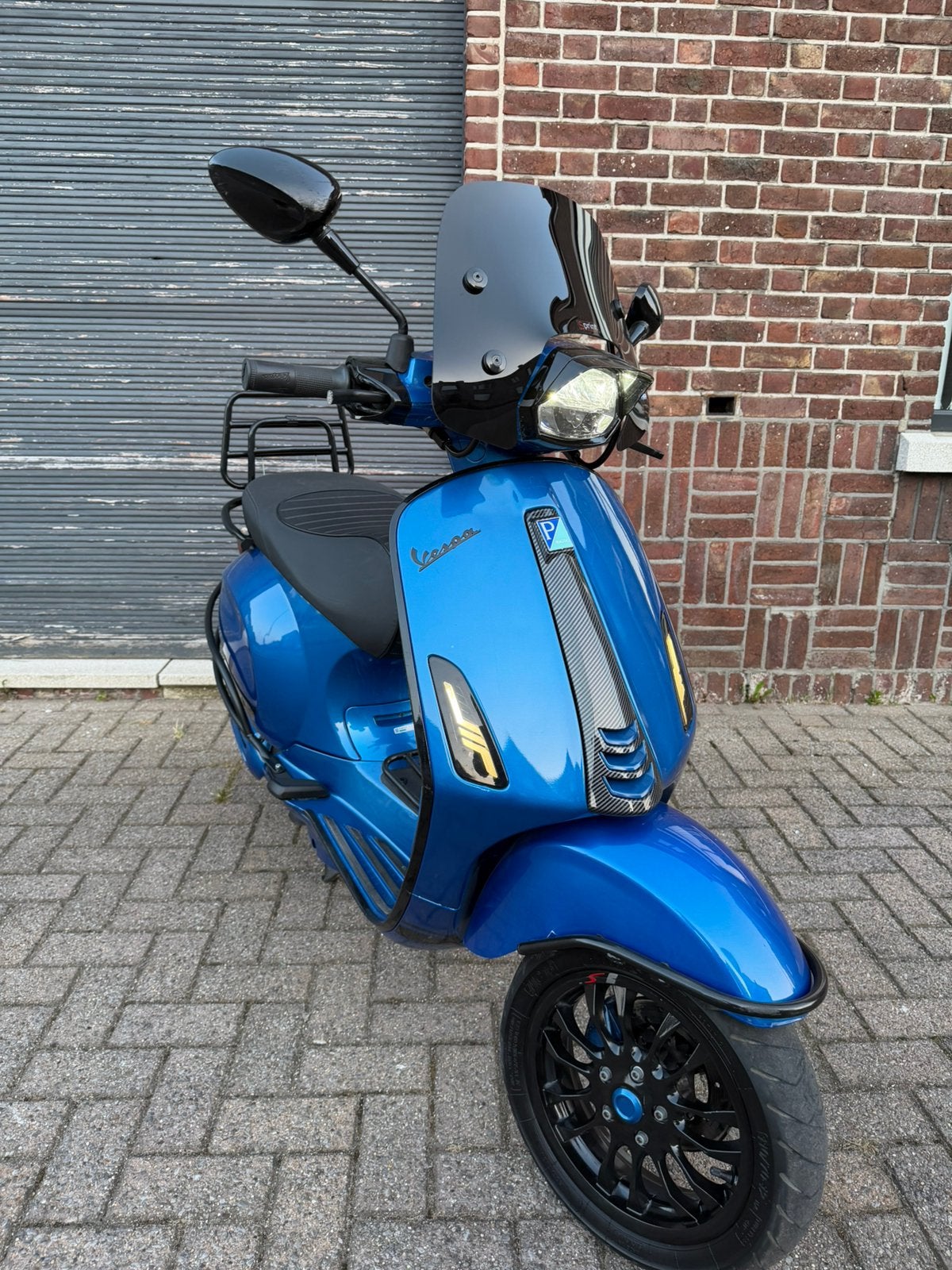 Vespa sprint custom, Fietsen en Brommers, Ophalen, Benzine