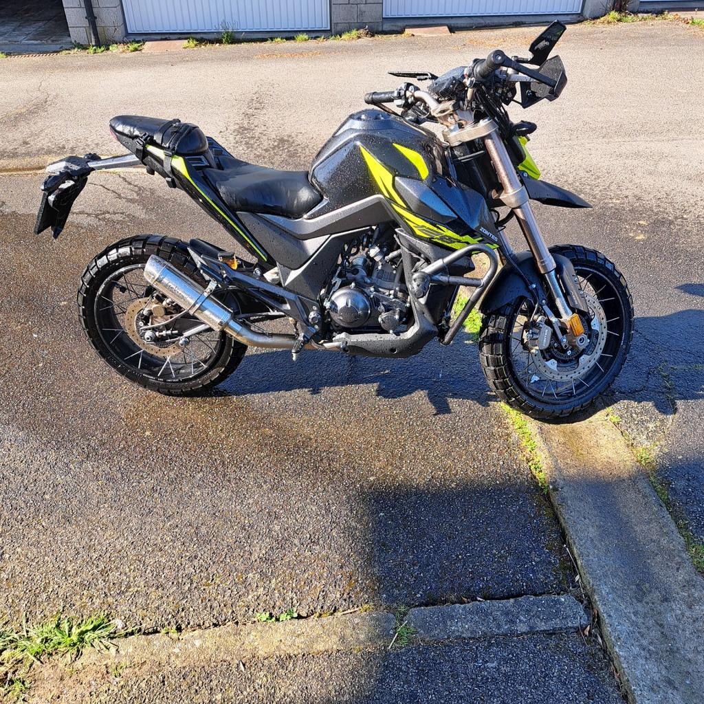 Superbe Zontes U 1 125cc Seulement 4757km!, Motoren, Zontes, Particulier, 125 cc, 11 kW of minder