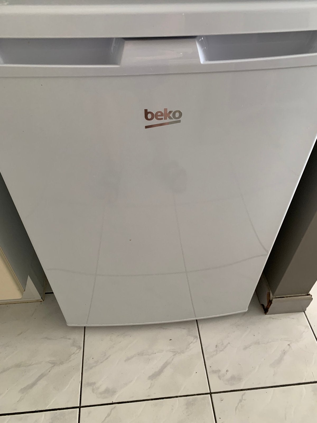 Ijs kast beko, Ophalen, Zo goed als nieuw