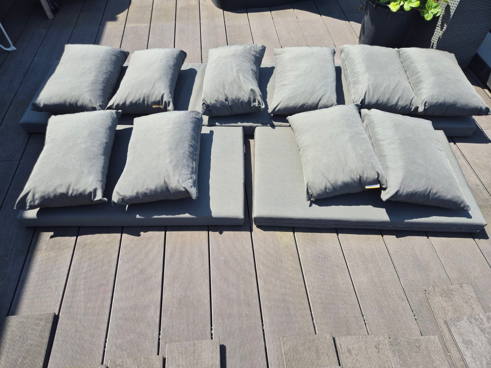 Weerbestendige kussenset voor zelfbouw lounge, Ophalen