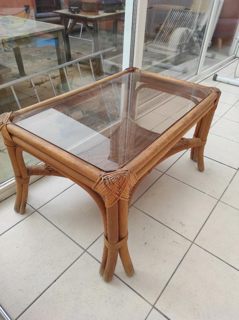 Salontafel rotan en glas, Huis en Inrichting, Tafels | Salontafels, Ophalen, Gebruikt, Glas