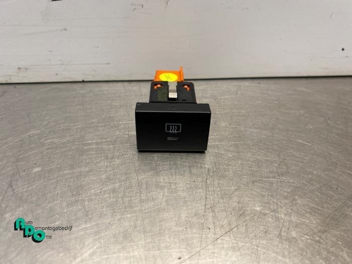 Commutateur chauffage vitre arrière d'un Volkswagen Polo (P, Volkswagen, -, 3 mois de garantie, Utilisé