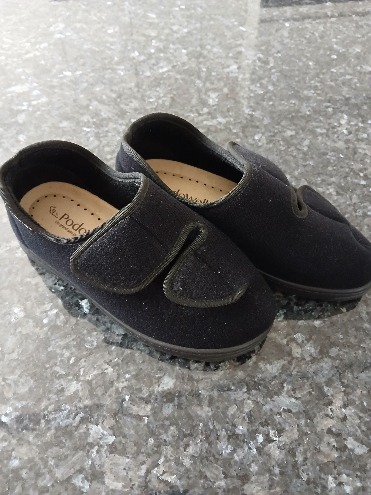 Sloefen Podowell maat 37, Vêtements | Femmes, Chaussures, Podowell, Comme neuf, Enlèvement, Pantoufles