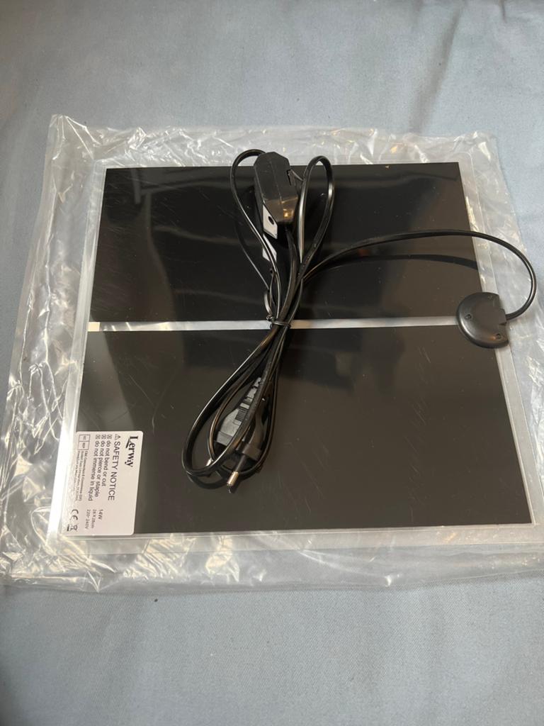 Tapis chauffant Lerway 14W 28x28 cm avec régulateur, Enlèvement, Comme neuf