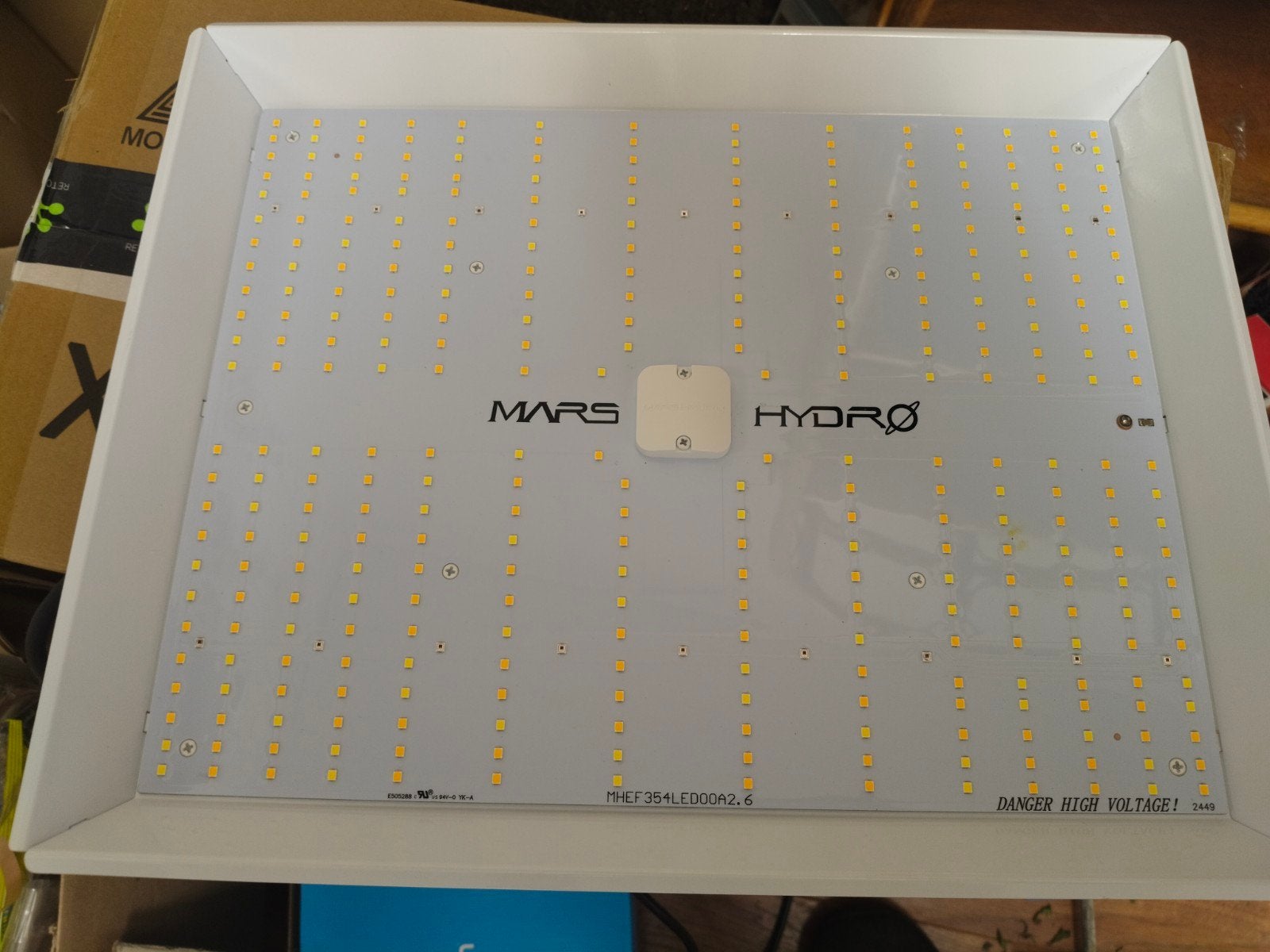 Mars Hydro kruidenlamp, Enlèvement