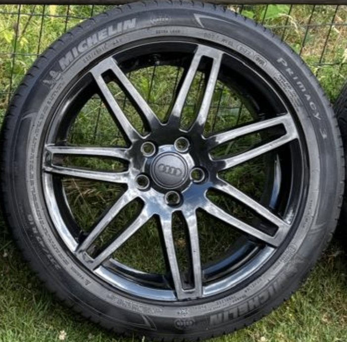 4 pneus + 4 jantes noir Audi 18', Enlèvement, Utilisé, Pneu(s), 18 pouces