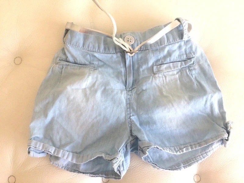 Short en jeans léger, fille, 3-4 ans, Enfants & Bébés, Vêtements enfant | Taille 98, Enlèvement ou Envoi, Utilisé, Fille