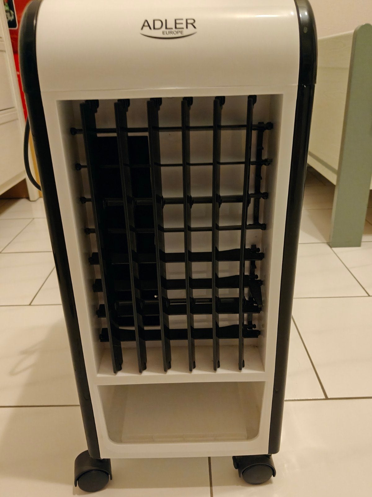 witte airco, merk Adler europe, Ophalen, Minder dan 60 m³, 3 snelheden of meer, Zo goed als nieuw