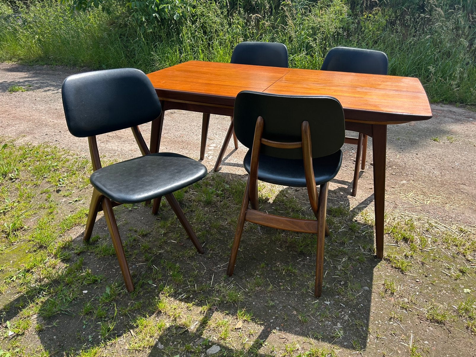 Tafel met 4 stoelen Louis Van Teeffelen, Enlèvement, Utilisé