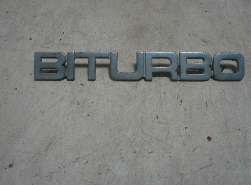 EMBLEEM Maserati Bi-turbo (01-1970/-), Taurusavenue 1
2132 LS  Hoofddorp, NL, Webaccessibility@stellantis.com, Maserati, Gebruikt