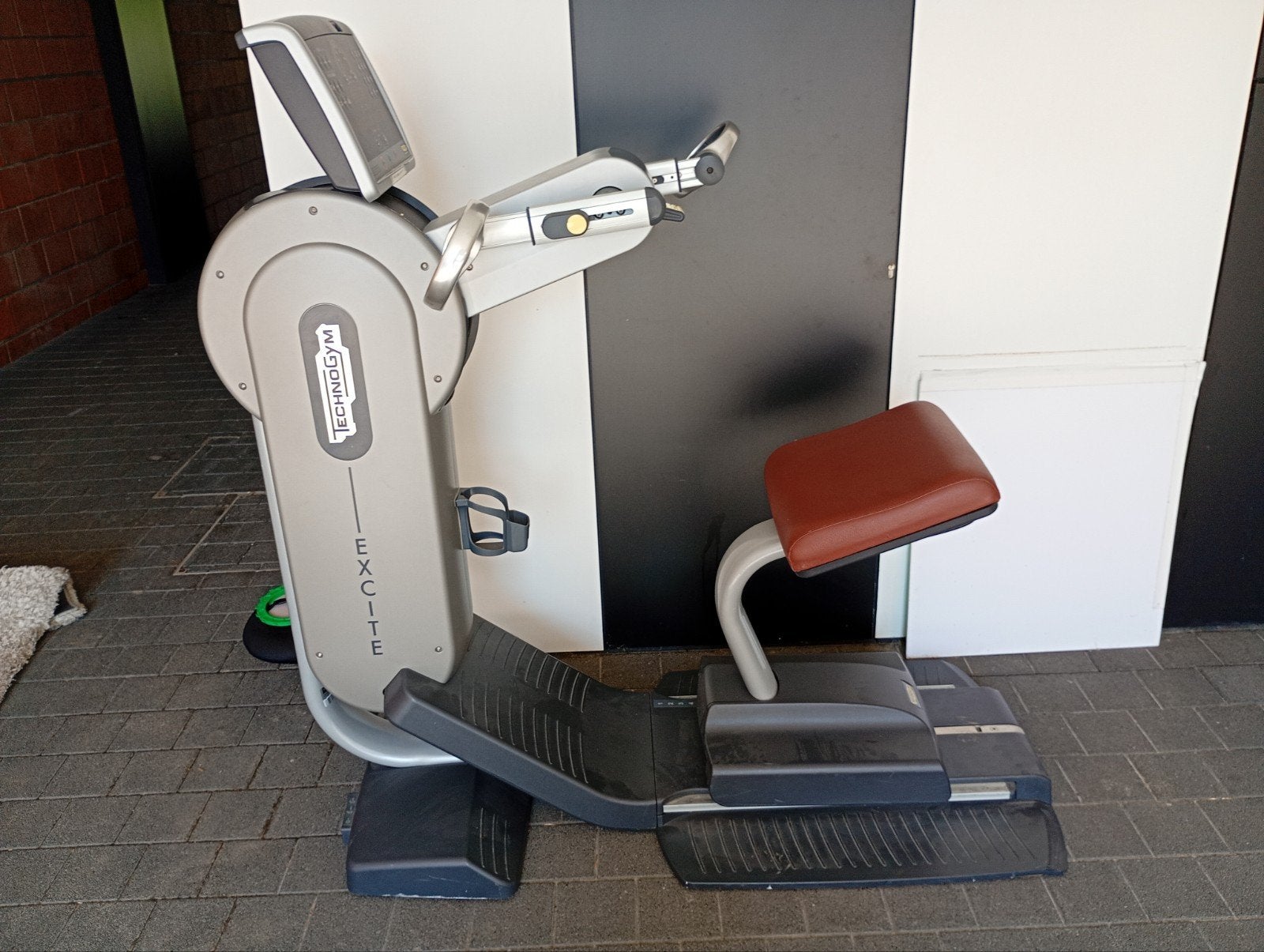 Vélo à hand/brassard Technogym Excite — Professional Cardio, Enlèvement ou Envoi, Comme neuf, Bras, Autres types