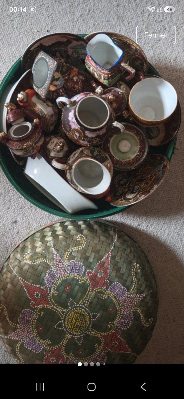 Oosterse mand met 20 stuks Satsuma porselein, Ophalen of Verzenden