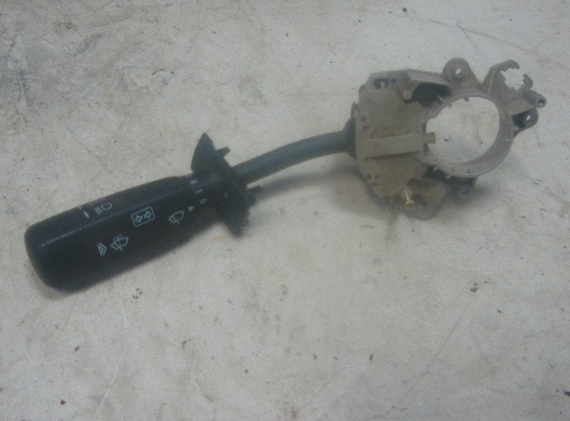 COMMUTATEUR CLIGNOTANT CLK (C208) (208-546-0010), Autos : Pièces & Accessoires, Tableau de bord & Interrupteurs, Mercedes-Benz