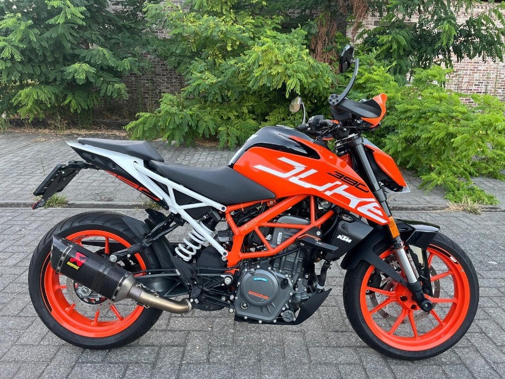 KTM duke 390 als nieuw!, Motoren, 390 cc, Nieuw, Particulier, Minimaal motorrijbewijs A2