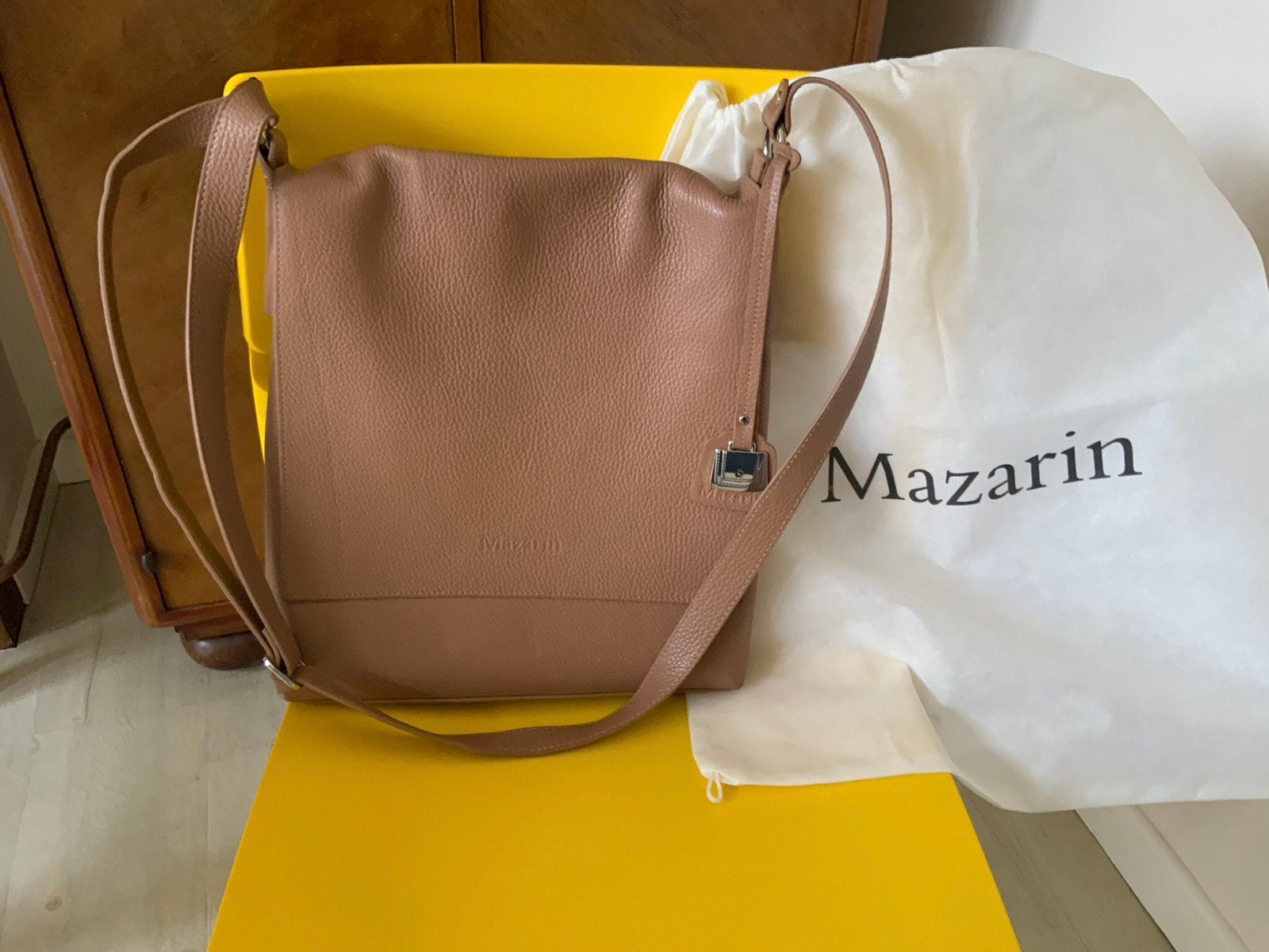 Mazarin Sac bandoulière inno cuir Angleur, Enlèvement, Comme neuf