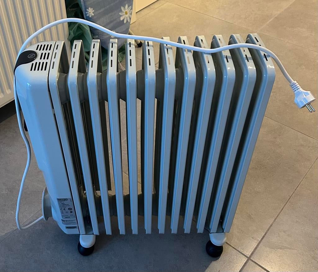 olieradiator delonghi 1 week gebruikt, Doe-het-zelf en Bouw, Ophalen, Zo goed als nieuw