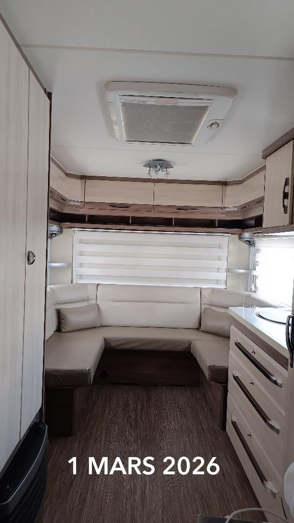 Caravane HOBBY easy de luxe, 4 à 5 mètres, Hobby, Particulier, Auvent
