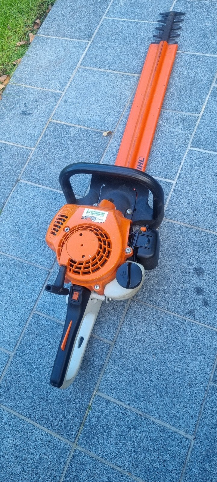 heggenschaar Sthil heggenschaar, Enlèvement