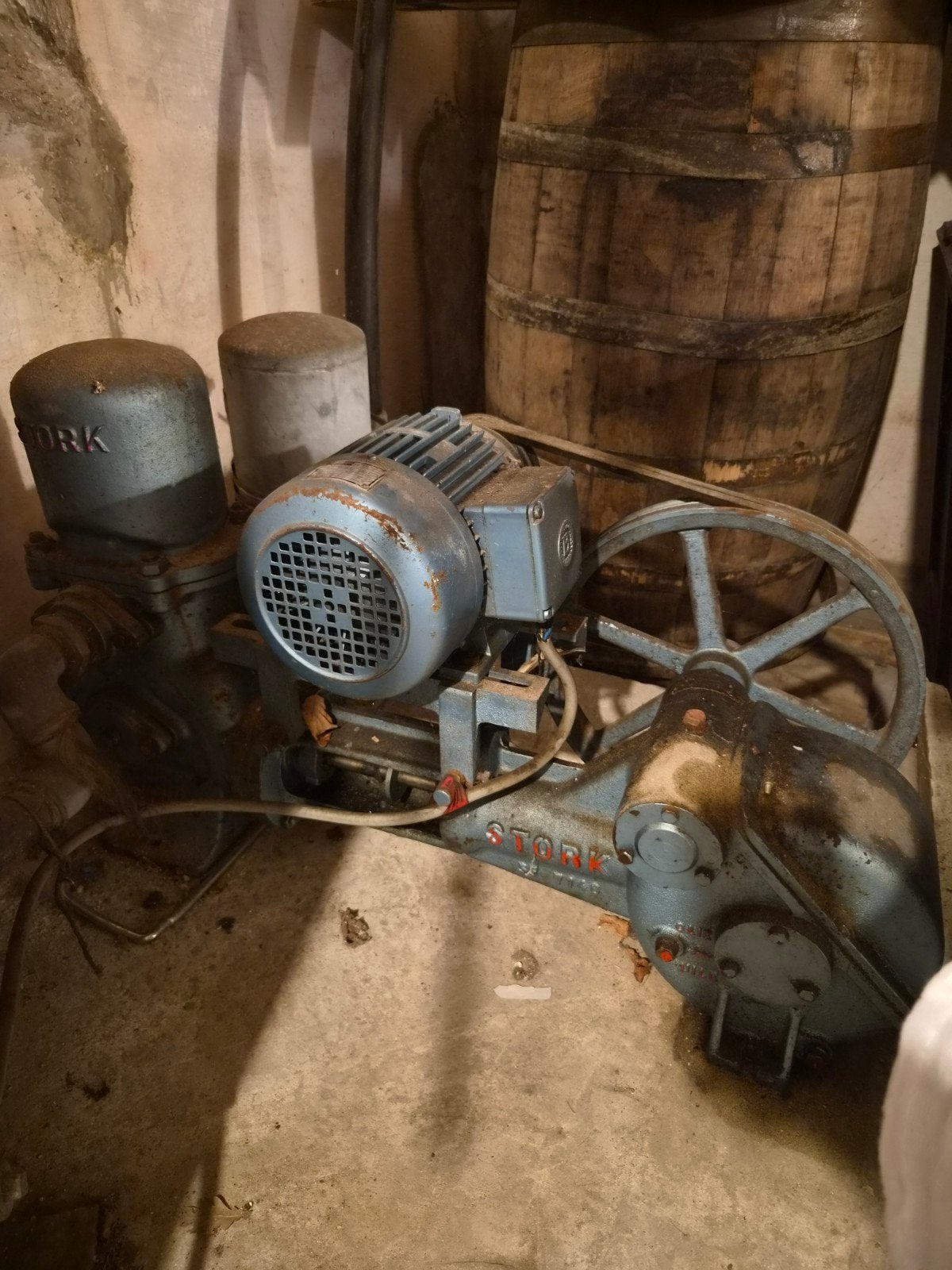 stork waterpomp + vat, Doe-het-zelf en Bouw, Motoren, Ophalen