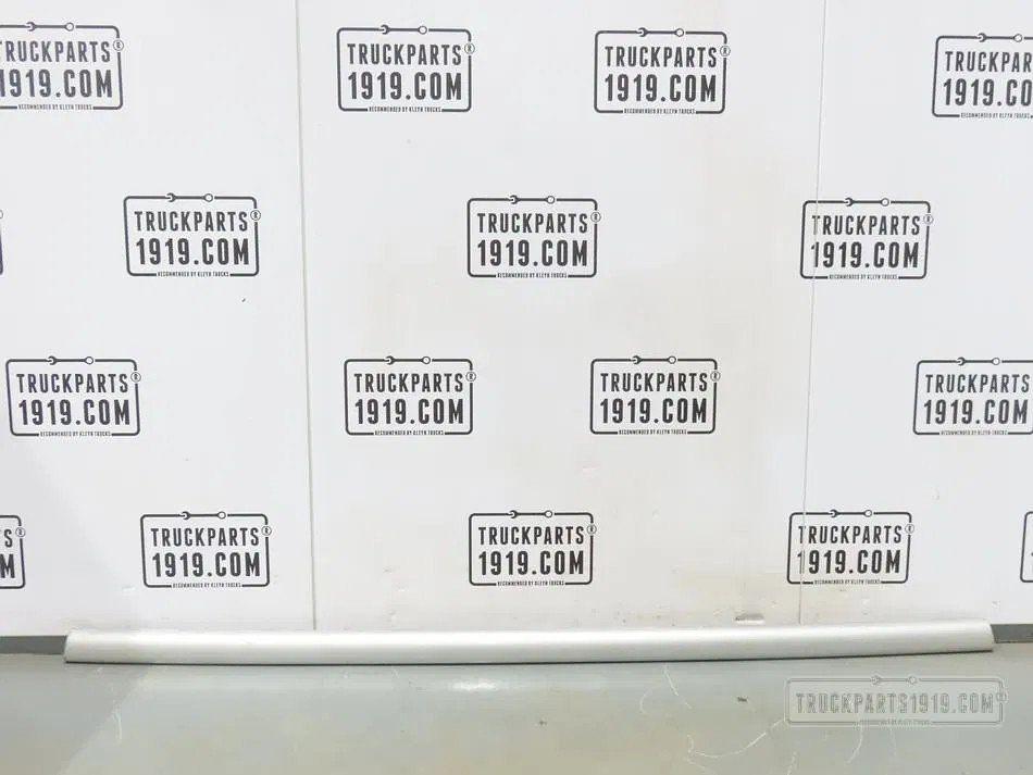 DAF 1400008 Sierlijst grill DAF XF95, Autos : Pièces & Accessoires, Pièces camion, DAF, Carrosserie et Tôlerie, Utilisé, Enlèvement