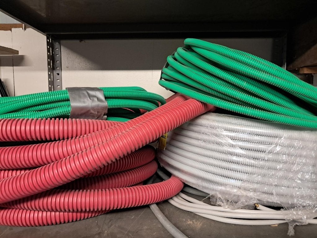 LOT Elektriciteitsmateriaal (XVB, Preflex, Kasten, UTP), Doe-het-zelf en Bouw, Elektriciteit en Kabels, Ophalen, Gebruikt, Overige typen