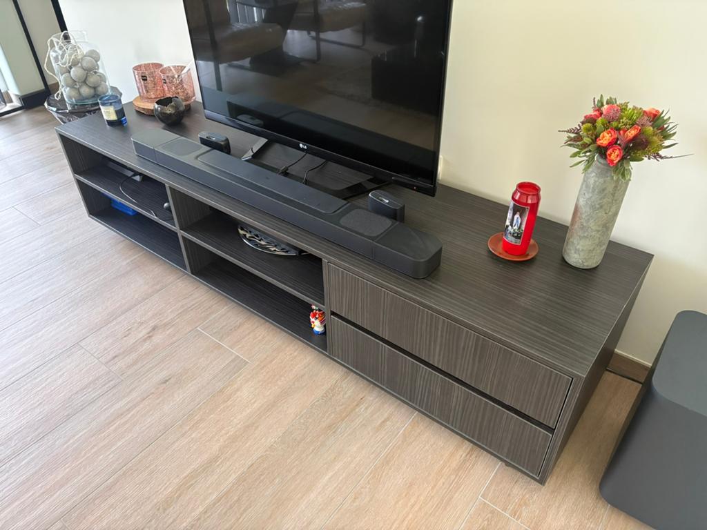 Tv kast met wieltjes, Ophalen of Verzenden, Zo goed als nieuw, 200 cm of meer, Minder dan 100 cm