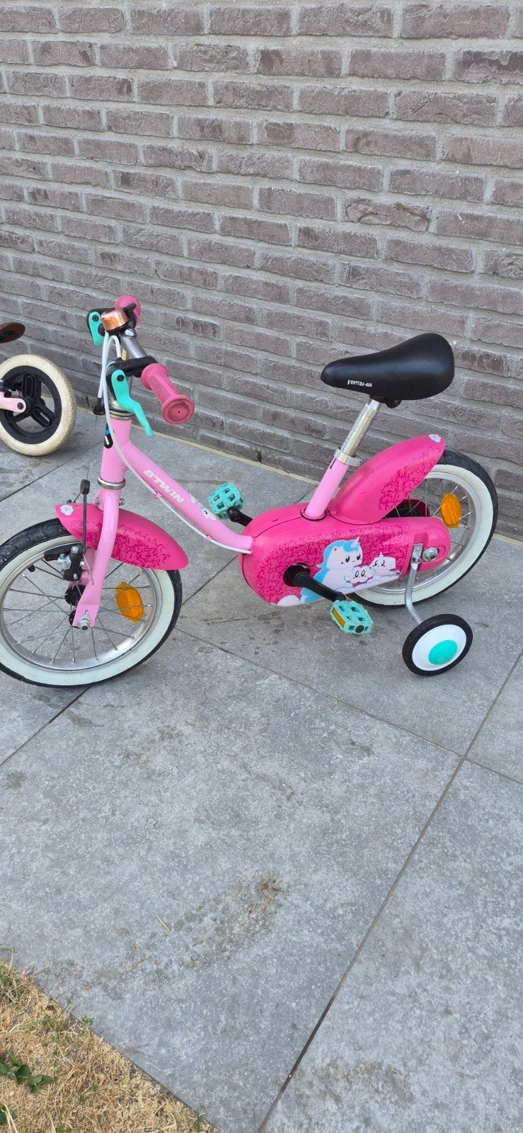 kinderfietsje met steunwieltjes, Fietsen en Brommers, Ophalen, Zo goed als nieuw