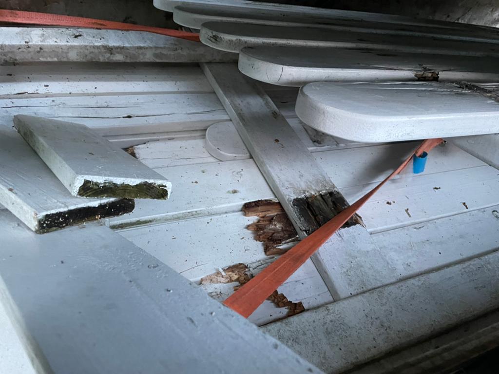 Gratis hout, Ophalen, Zo goed als nieuw