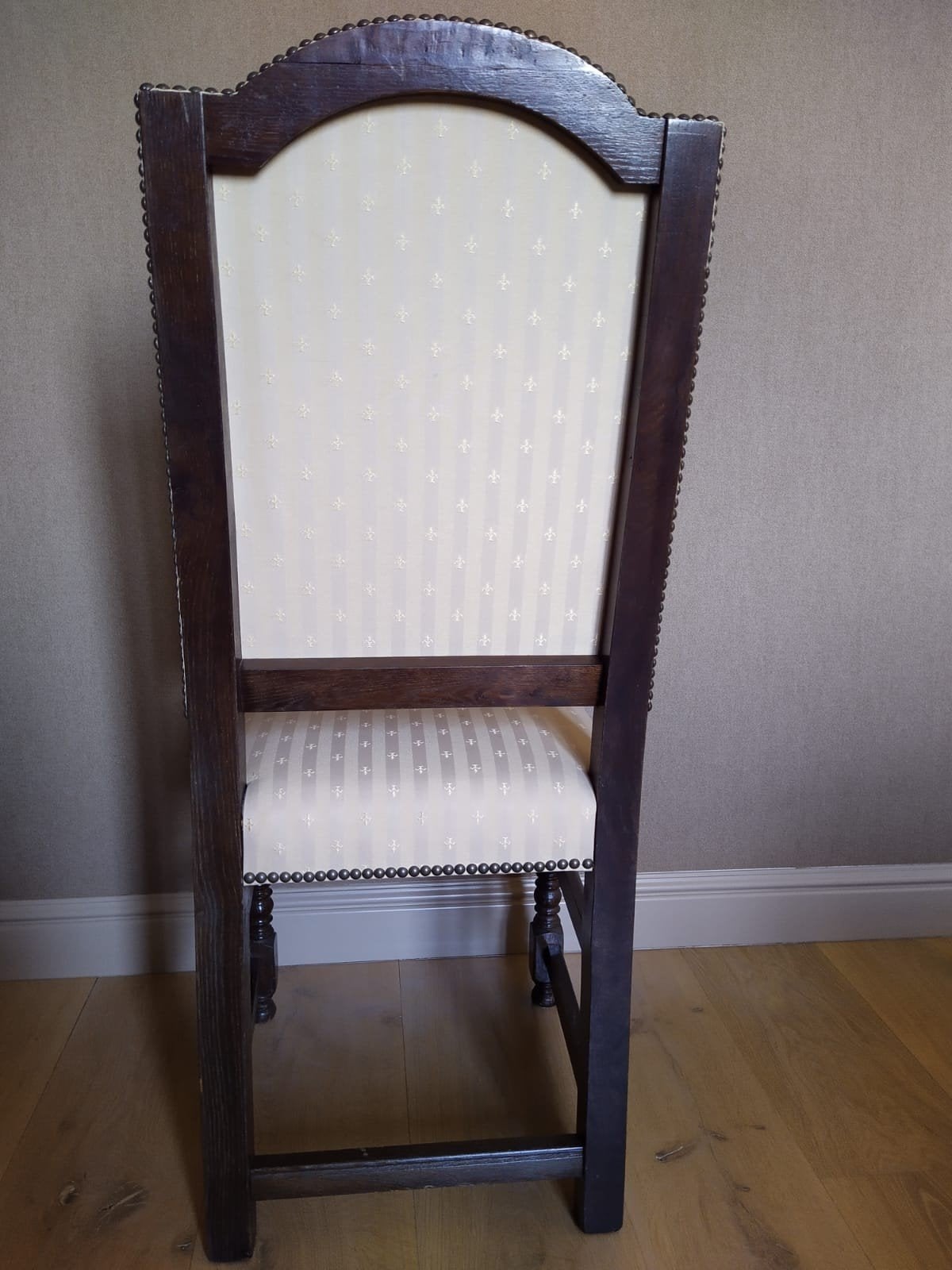 10 eetkamerstoelen, Huis en Inrichting, Ophalen